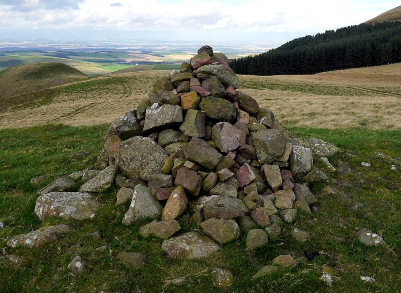 Eccles Cairn, Kirk Yetholm by Andrew Curtis