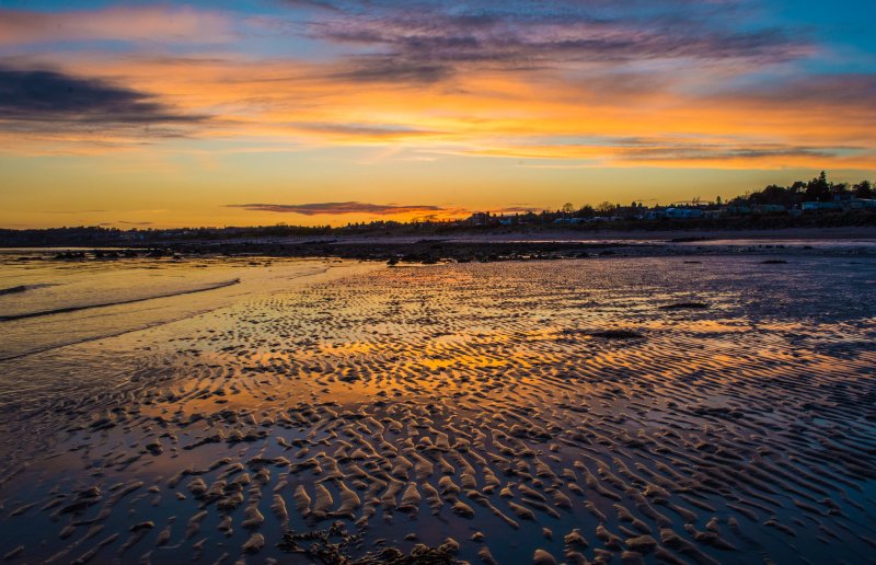 Monifieth Beach Sunset by Gordon Milligan