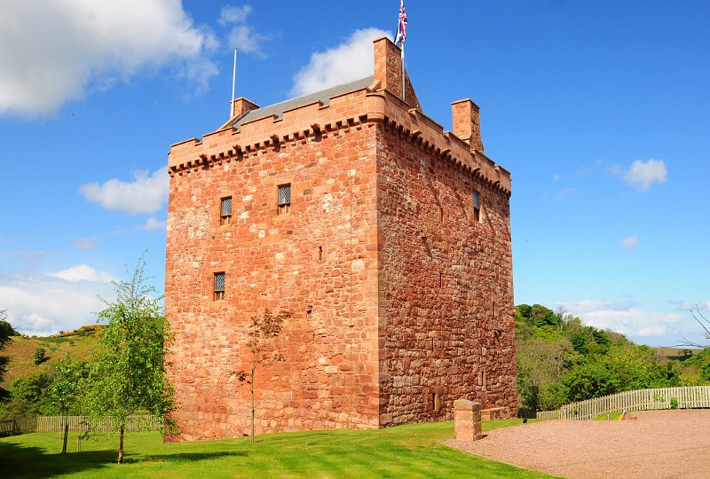 Stoneypath Tower near Garvald by Neil Roger