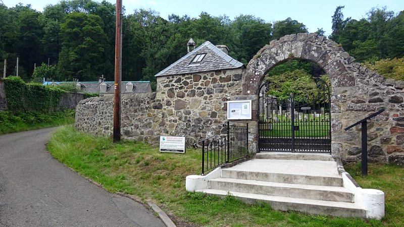 Logie Auld Kirk by Rosser1954
