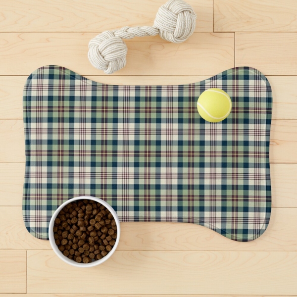 Light green and navy blue plaid pet mat