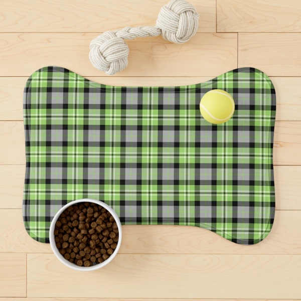 Light green and gray plaid pet mat