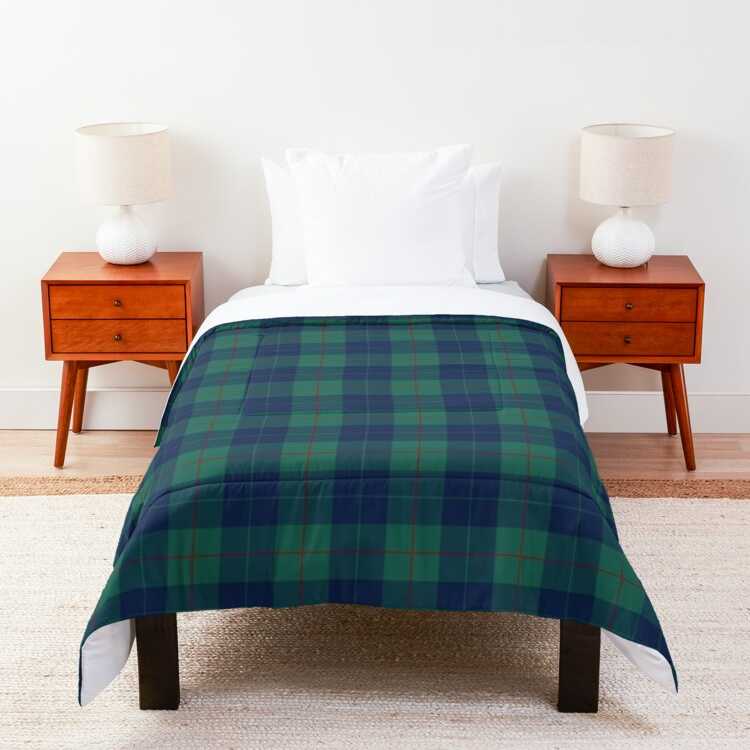 Barclay Hunting tartan comforter