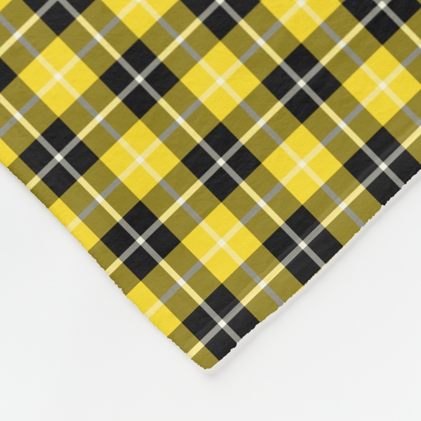 Barclay tartan fleece blanket