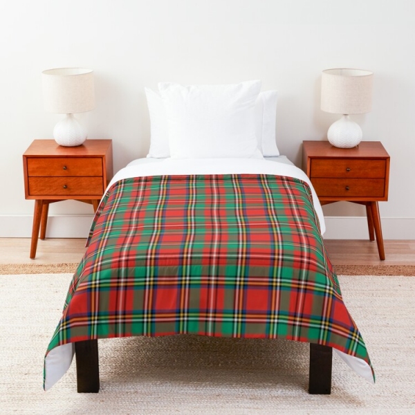 Classic Christmas plaid comforter