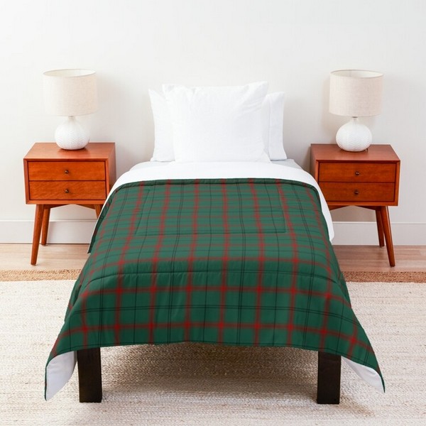 Loch Laggan District tartan comforter