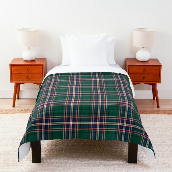 MacFarlane Hunting tartan comforter