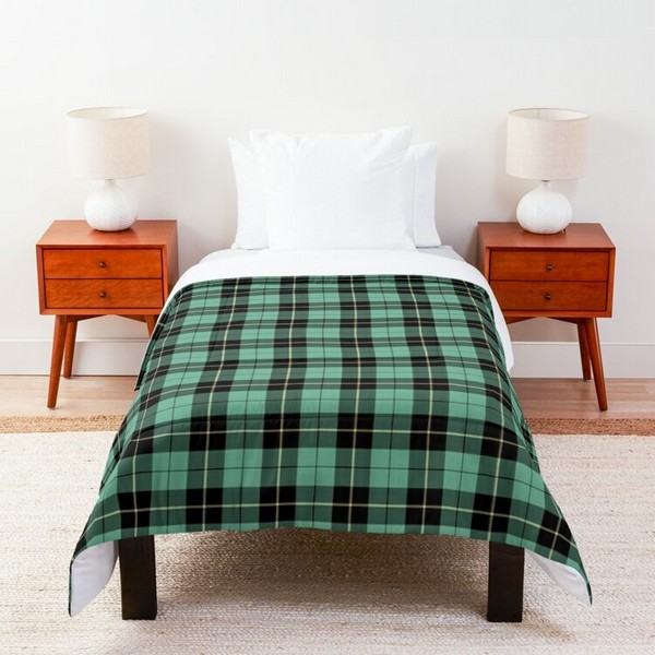 Wallace Ancient Hunting tartan comforter