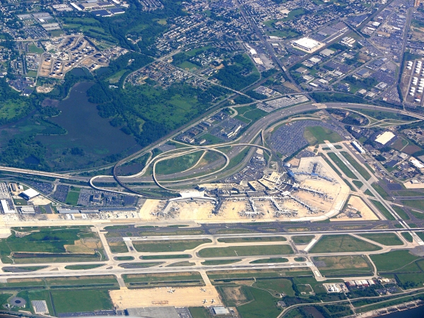 Philadelphia International Airport by Andreas Praefcke